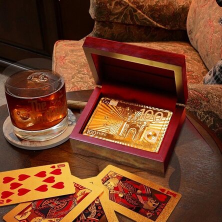 Set vergoldeter Spielkarten