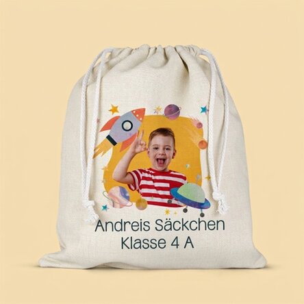 Personalisierte Kindergartentasche mit Text und einem Foto – Space Rocket