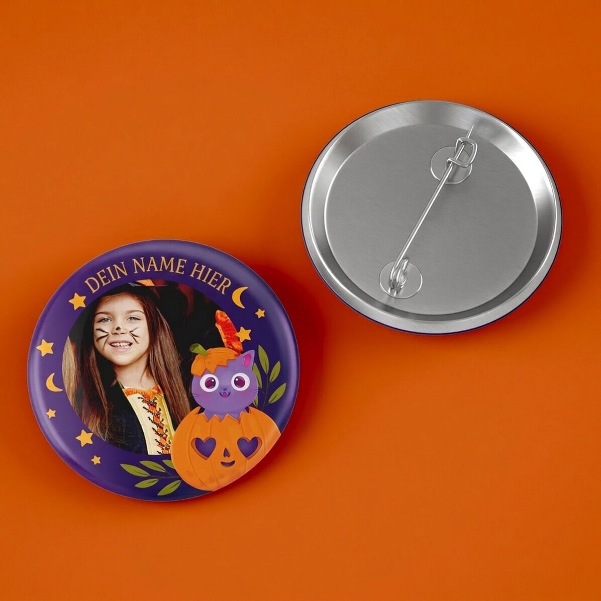 Personalisiertes Button mit Foto und Namen – Halloween-Kürbis
