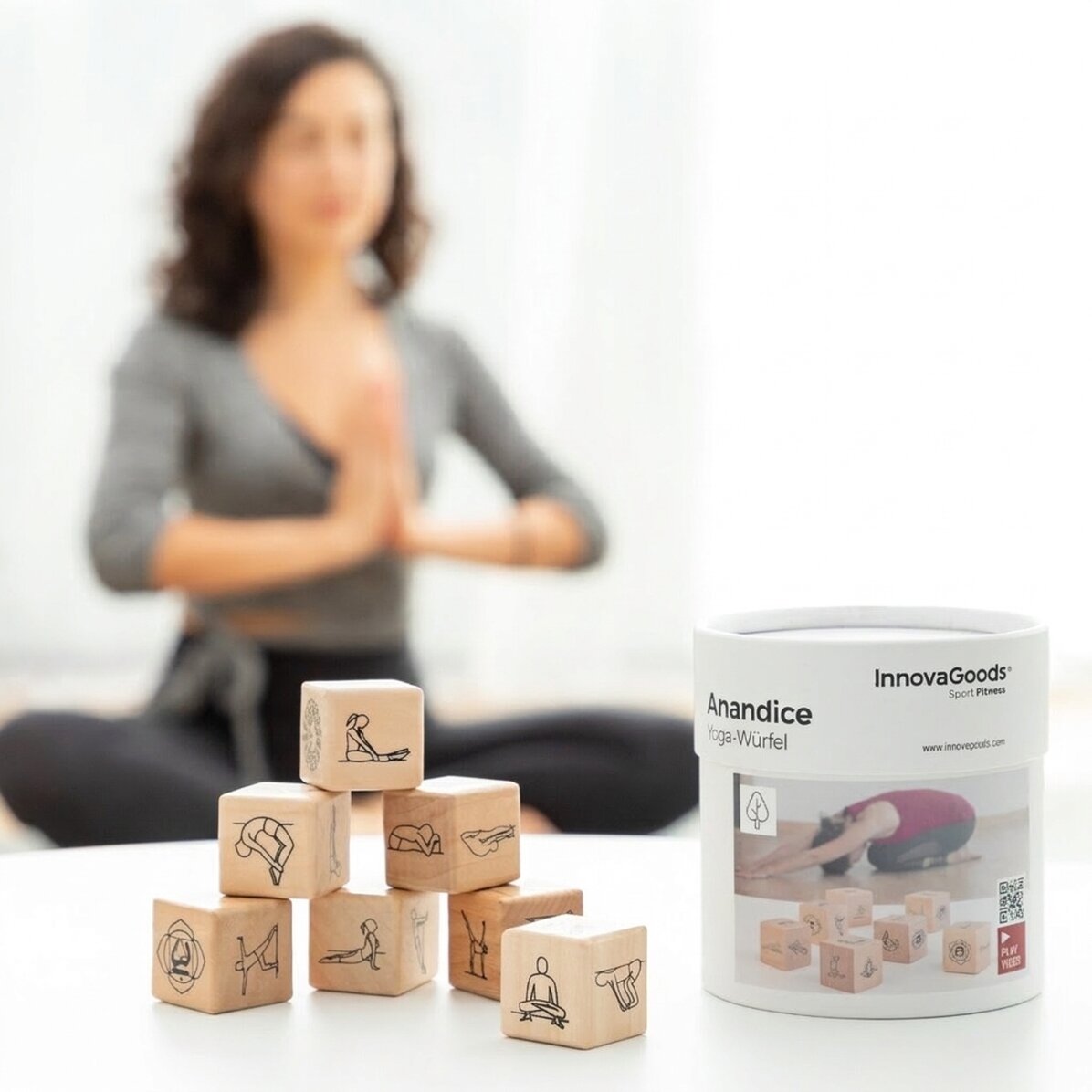 Yoga-Spiel mit 7 Holzwürfeln