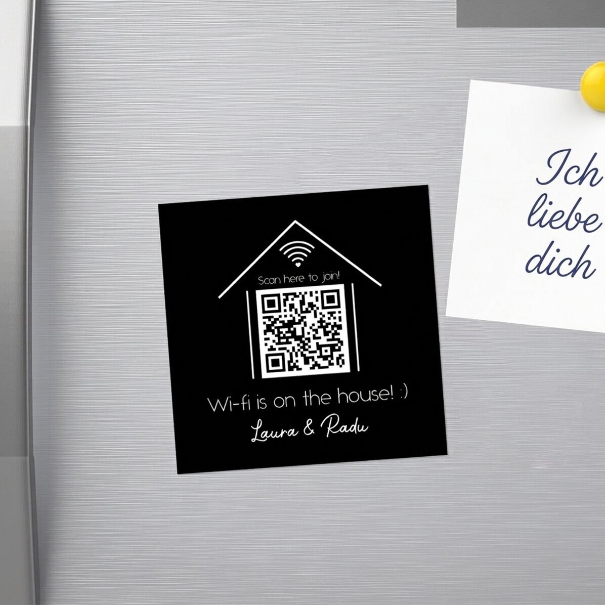 Individuell gestalteter Magnet (10 x 10) mit Text und QR-Code – „Scan for Wifi“