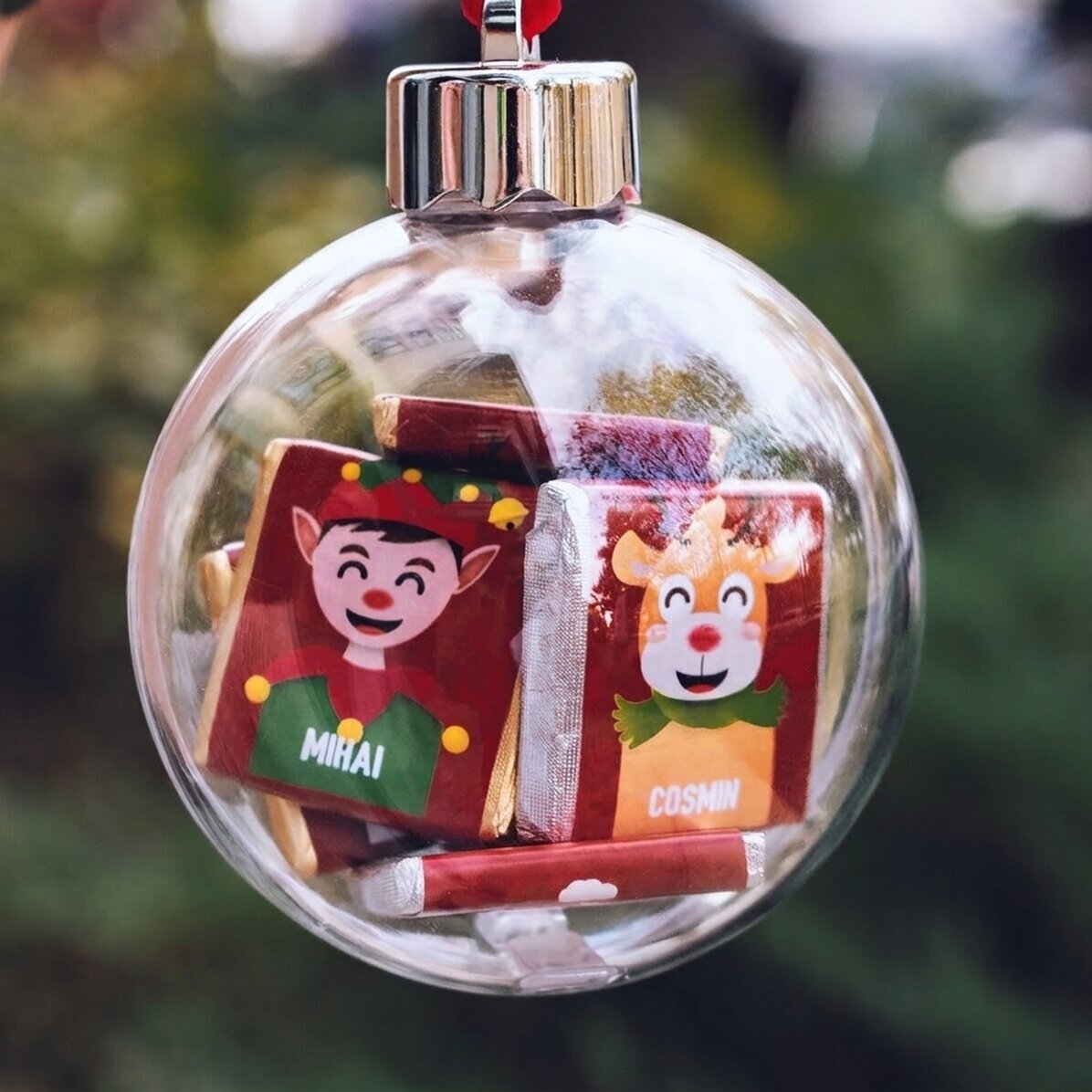 Kugel mit 10 personalisierten Mini-Pralinen mit Namen – Frohe Weihnachten