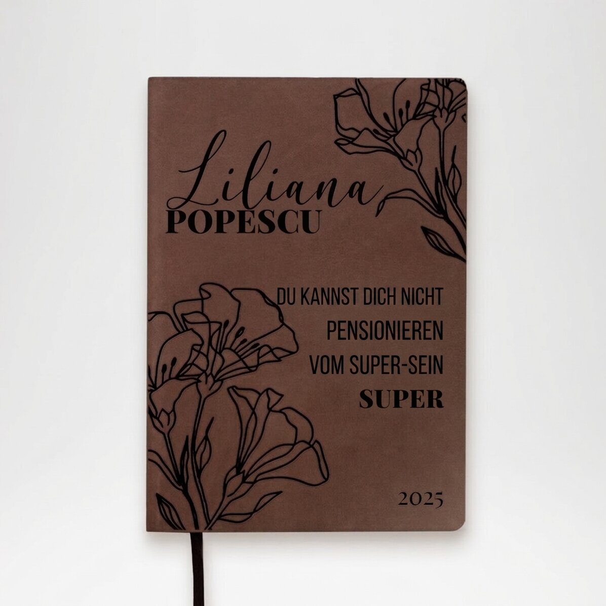 Personalisierter Lederkalender mit einer Botschaft zum Ruhestand und elegantem Design