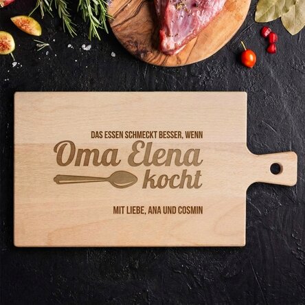 Maßgefertigtes Premium-Schneidebrett mit Griff – Oma kocht