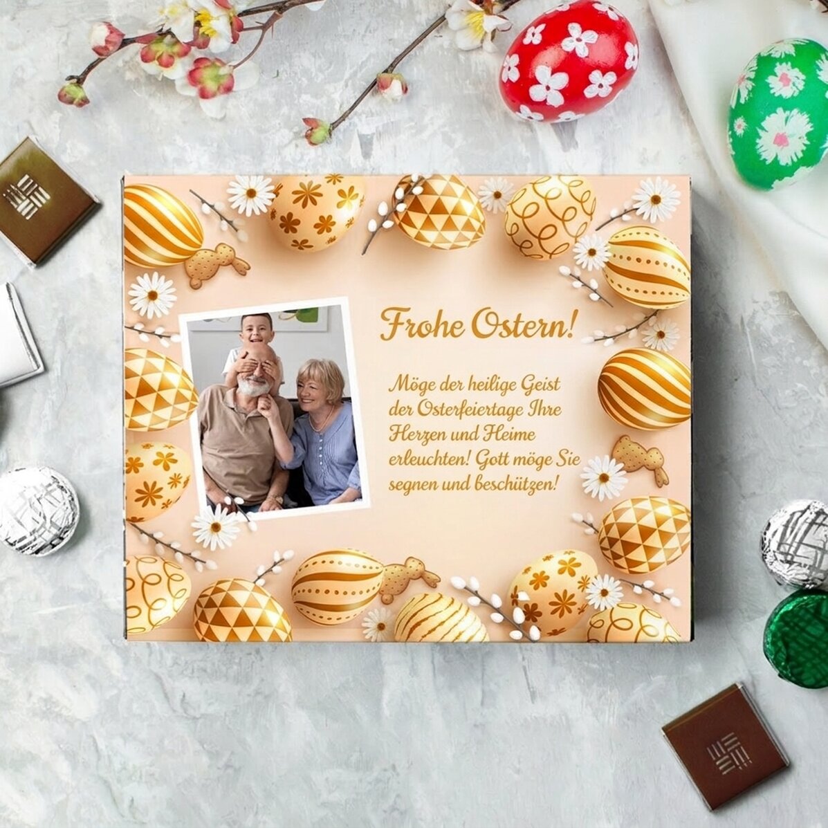 Individuell gestaltete Pralinenschachtel mit Foto und Botschaft – Frohe Ostern!