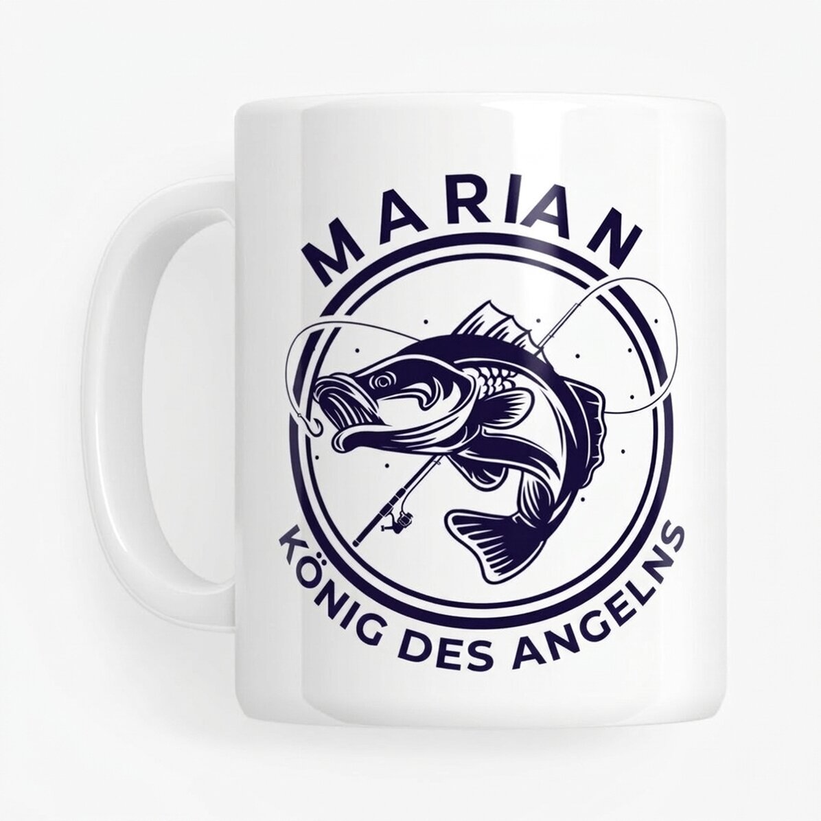 Personalisierte Tasse mit Text und Namen – Der König des Angelns