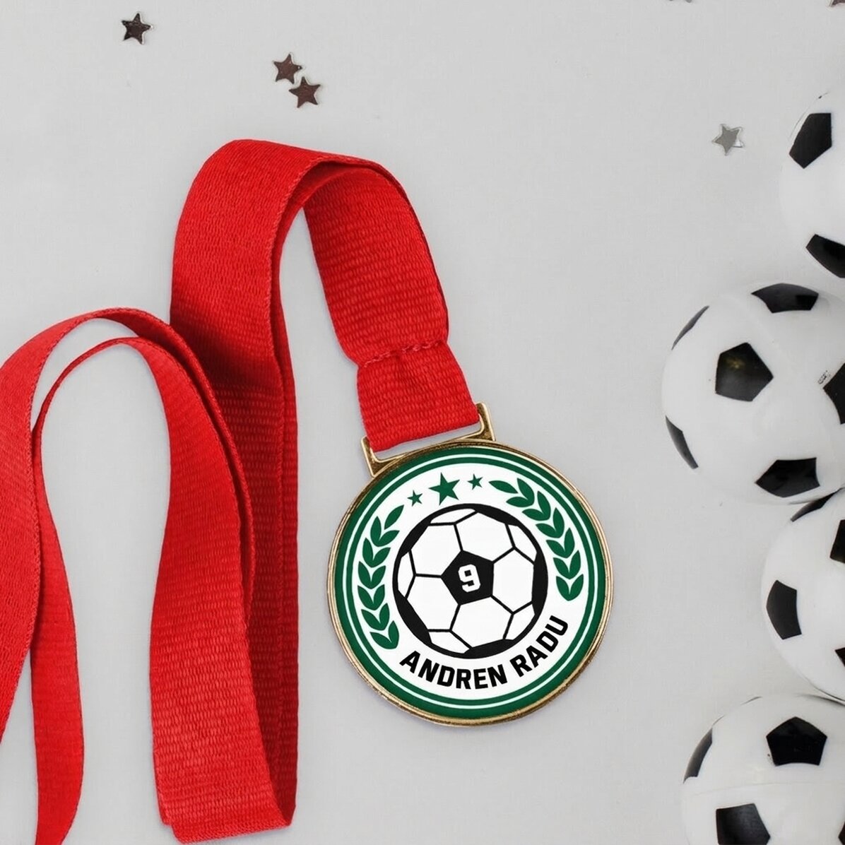 Personalisierte Medaille mit Text – Fußball