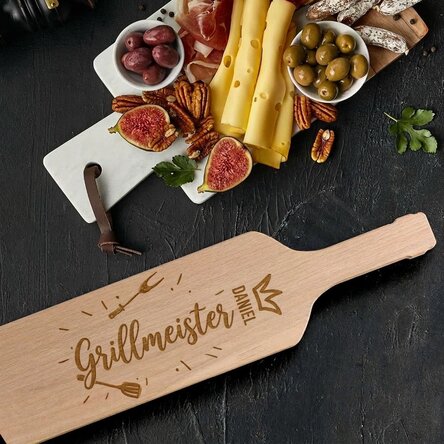 Individuell gestalteter Käsehobel in Flaschenform – King of the Grill