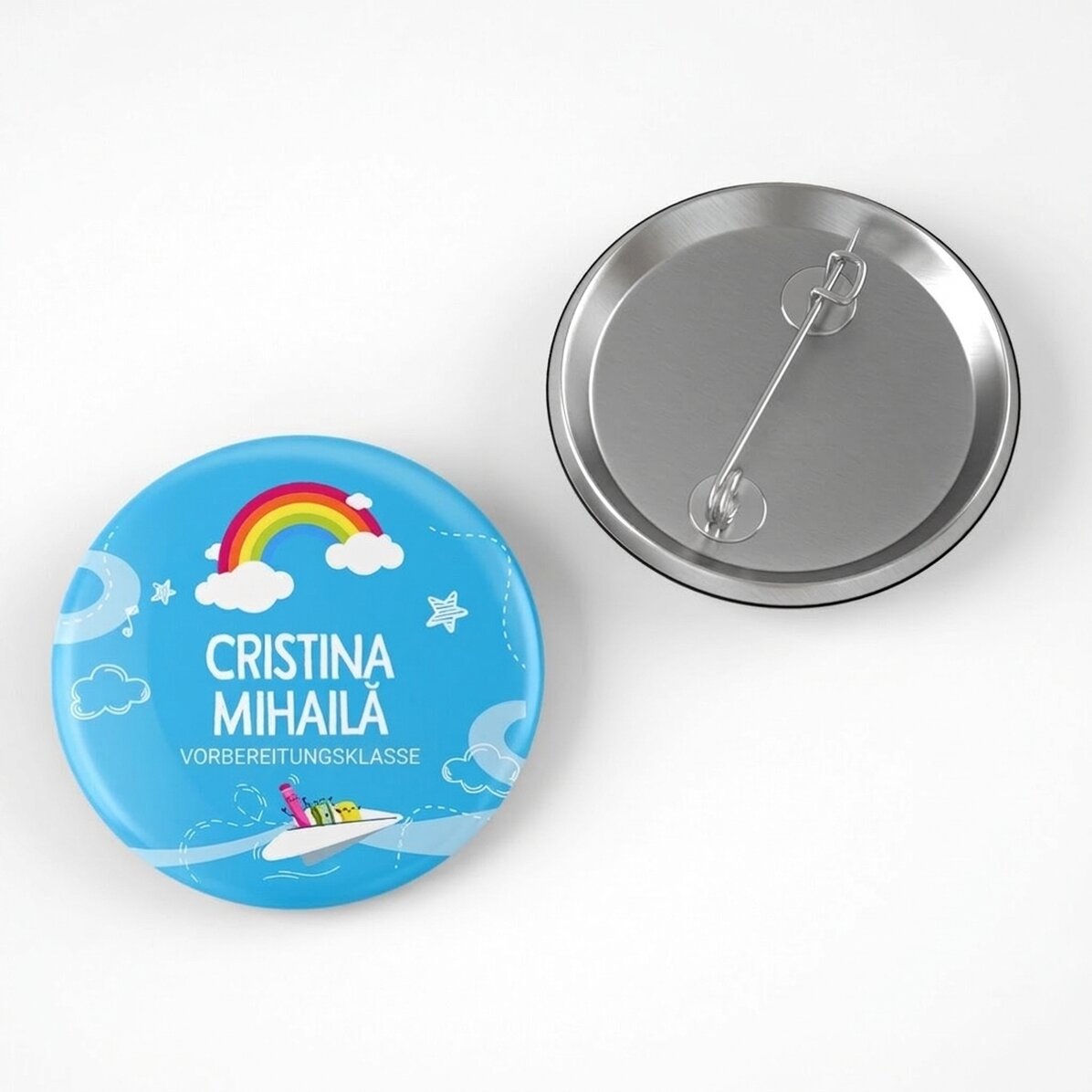 Personalisiertes Button mit Text für die Schule – Regenbogen-Motiv