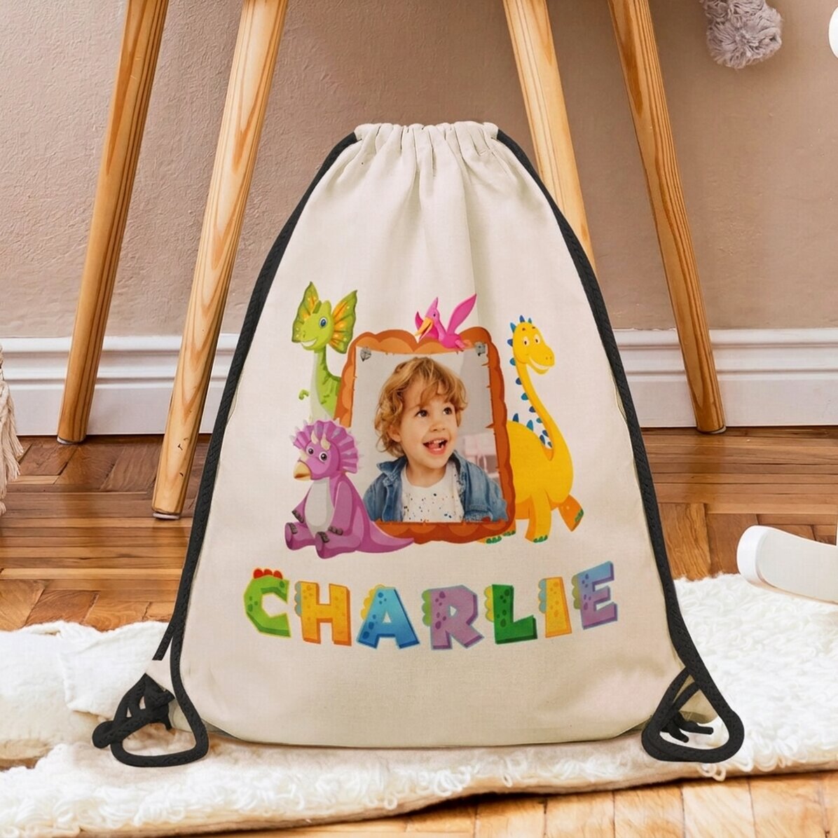 Personalisierter Rucksack mit Namen und Foto – Dino
