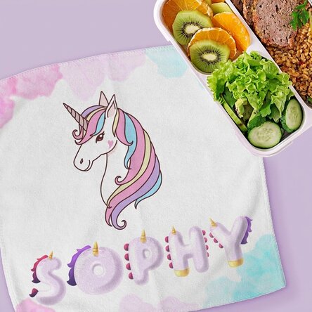 Personalisiertes Handtuch mit Namen – Einhorn