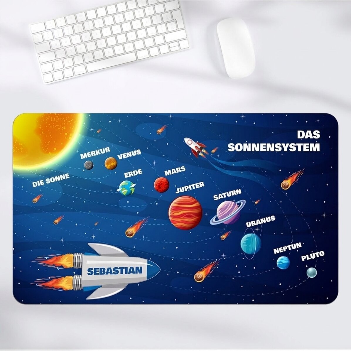 Individuell gestaltetes XXL-Mauspad mit Namen für Kinder – Das Sonnensystem
