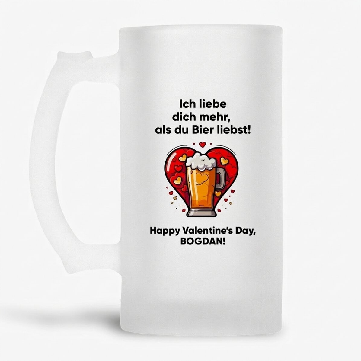 Personalisierter Bierkrug mit Aufschrift – Ich liebe dich mehr