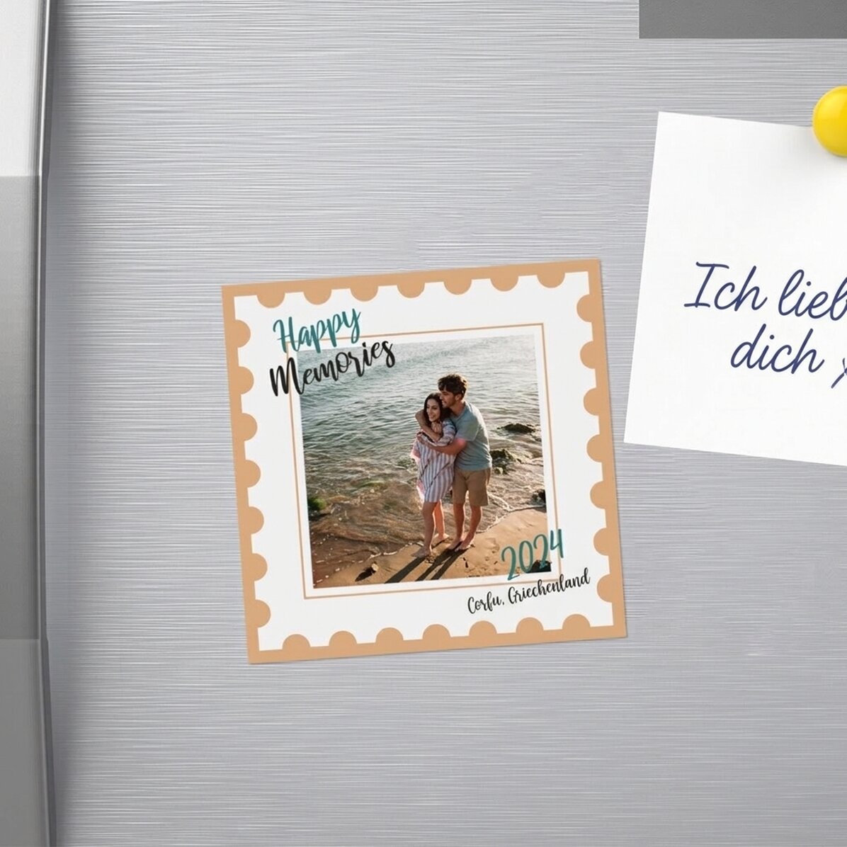 Individuell gestalteter Magnet (10 x 10) mit Foto und Text – Happy Memories
