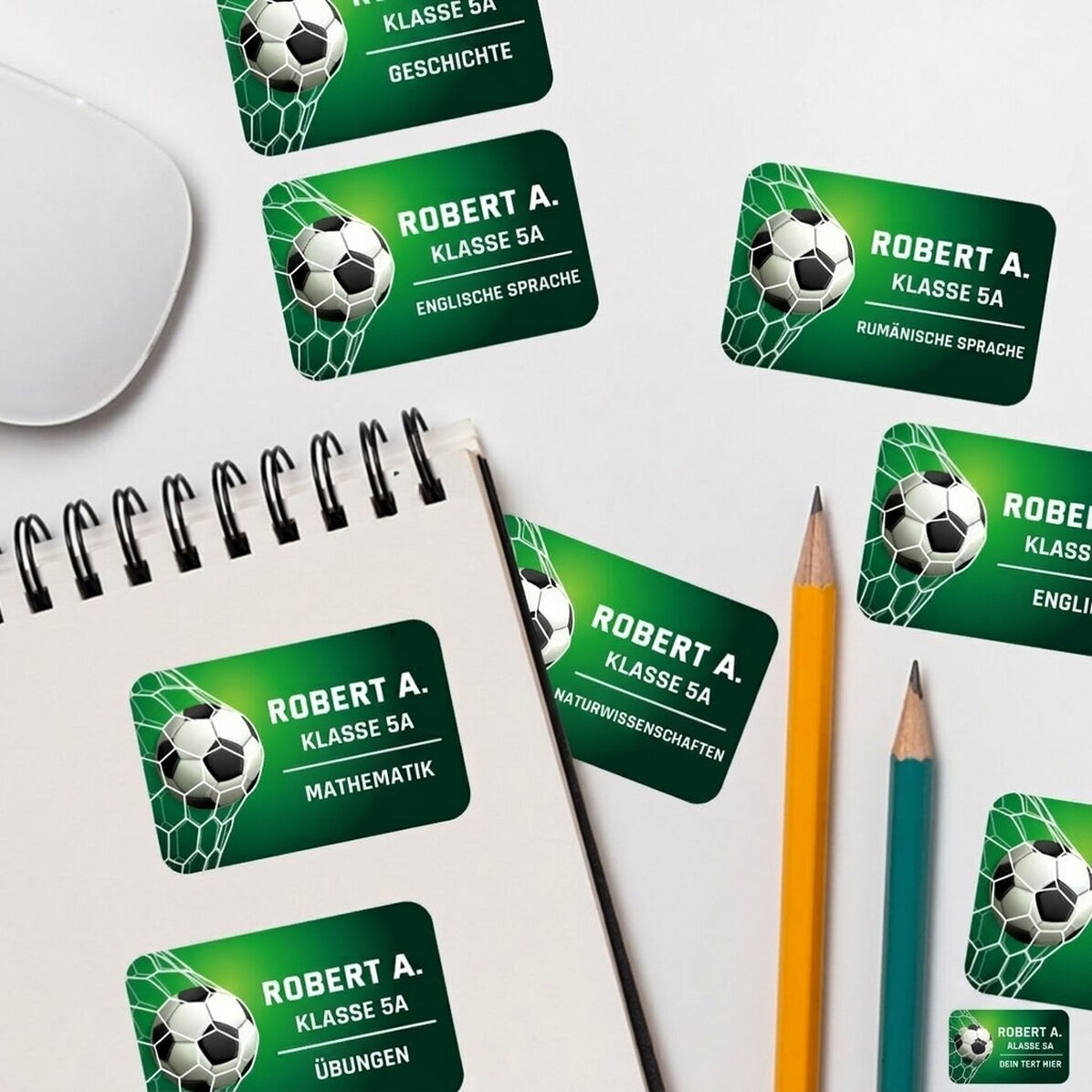 Set mit 8 personalisierten Aufklebern (selbstklebende Etiketten) für die Schule – Fußball