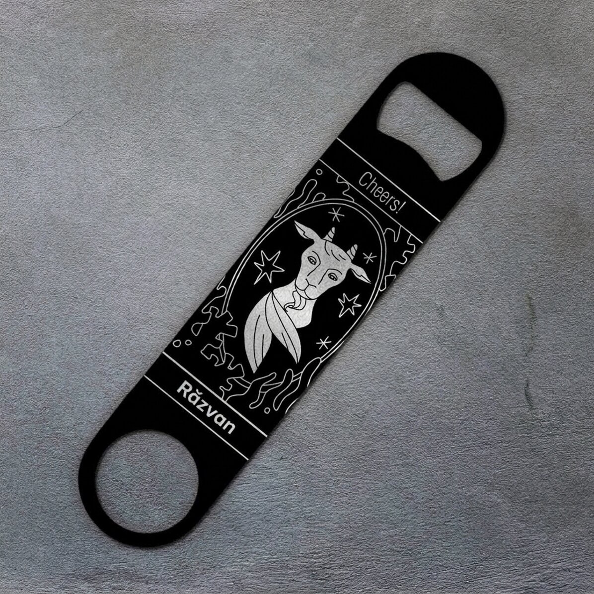 Personalisierter Bieröffner mit Text – Sternzeichen Steinbock