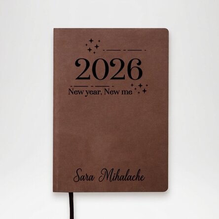 Personalisierter Lederkalender mit dem Schriftzug „New year, new me“