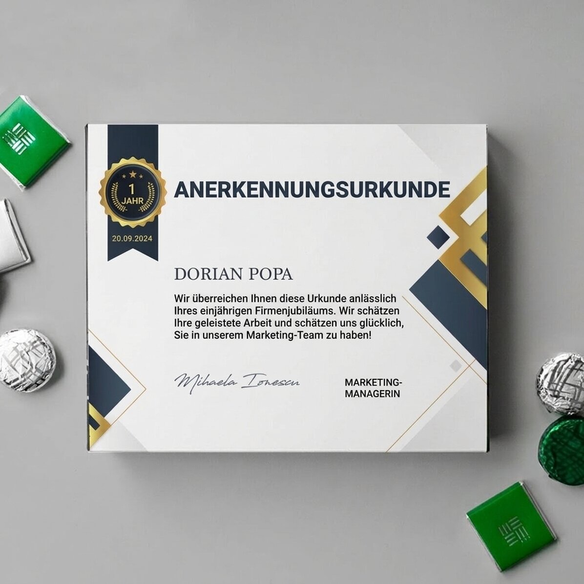 Personalisierte Pralinenschachtel mit Botschaft – Dankeschön an die Mitarbeiter