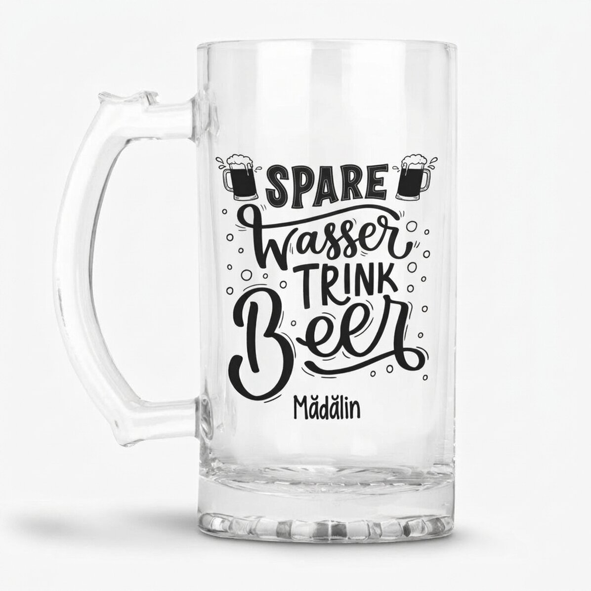 Personalisierter Bierkrug mit der Aufschrift „Save Water, Drink Beer“