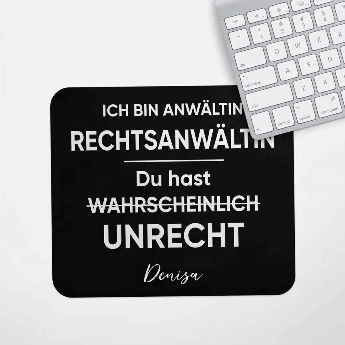 Individuell gestaltetes Mauspad mit einer Botschaft für einen Anwalt