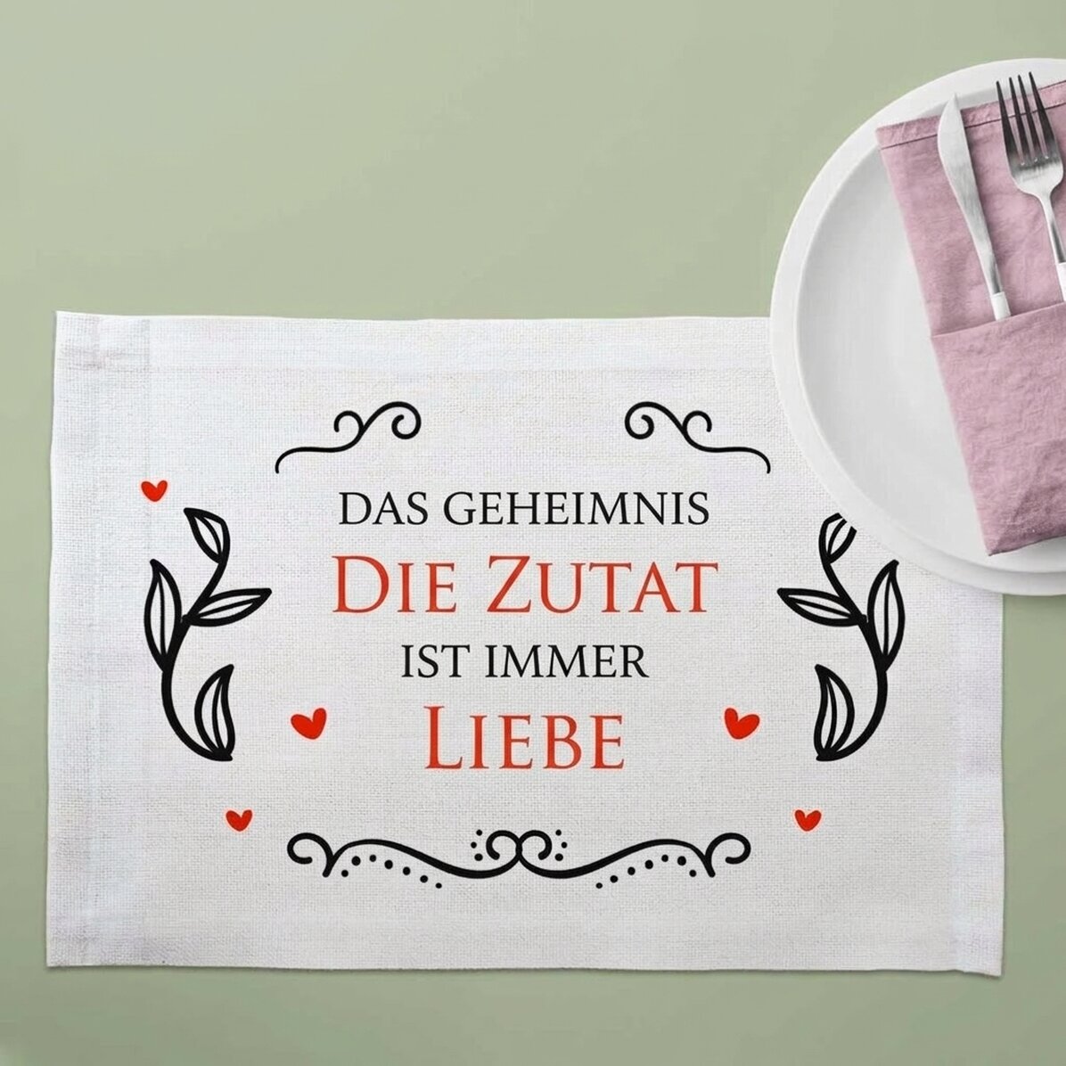 Individuell gestalteter Tellerhalter mit Schriftzug – Love