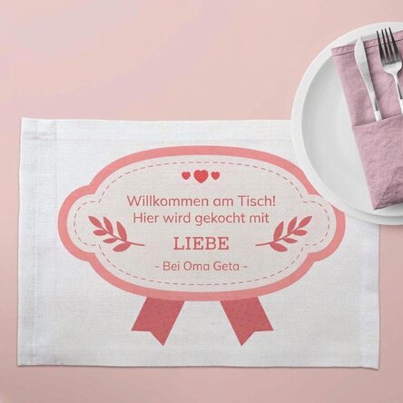 Personalisierter Tellerhalter mit Schriftzug – Liebe