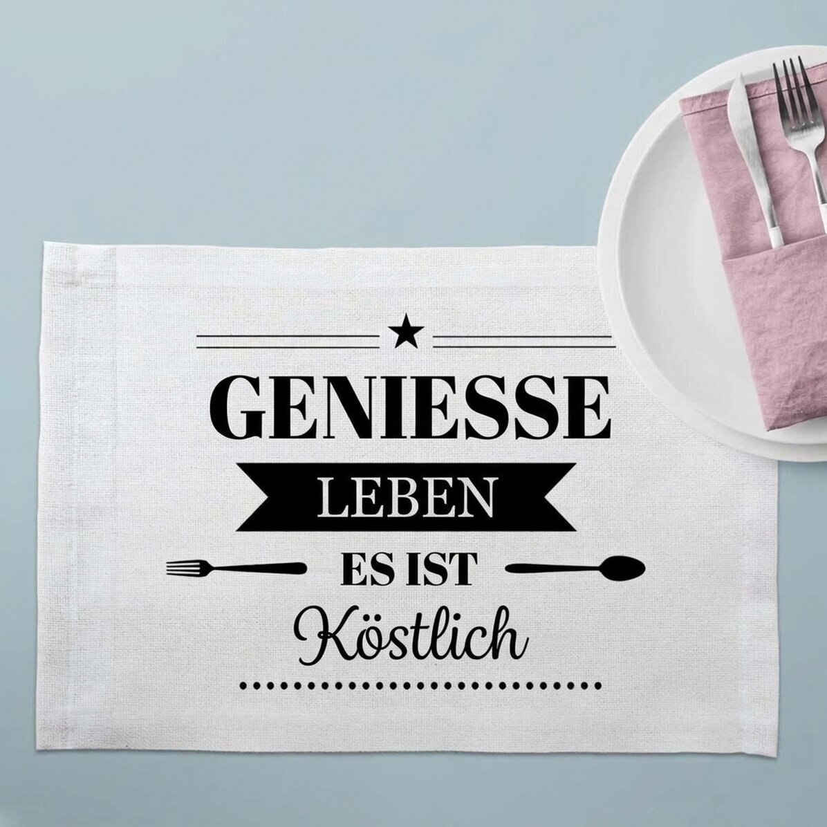 Personalisierter Tellerhalter mit Text – Delicious