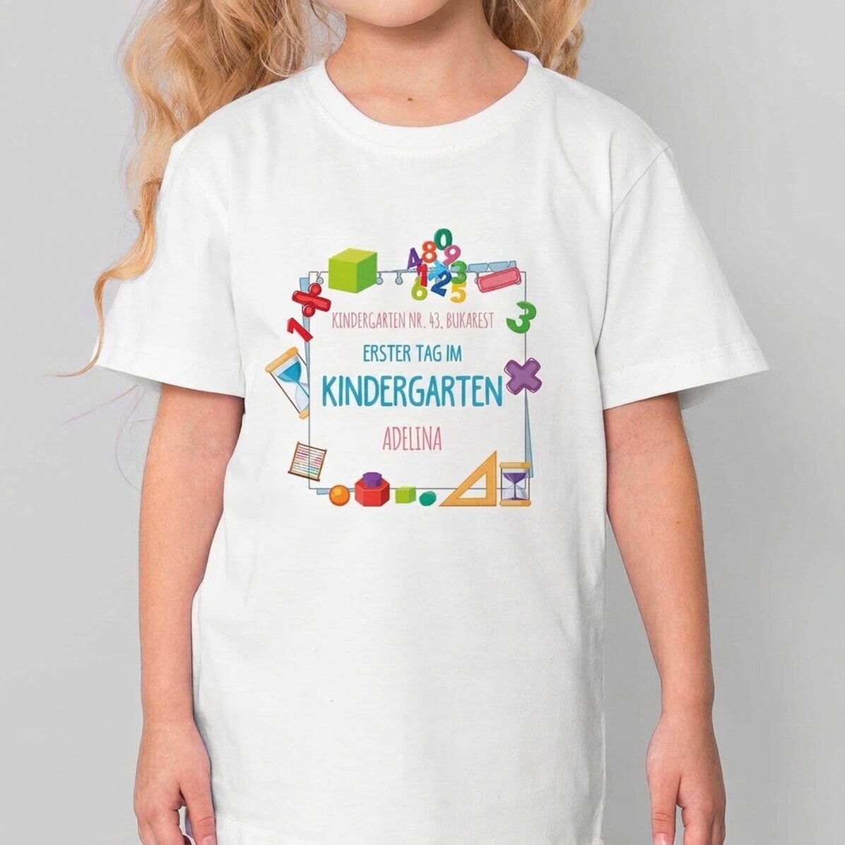 Personalisiertes Baumwoll-T-Shirt für Kinder mit Aufdruck – Der erste Tag im Kindergarten