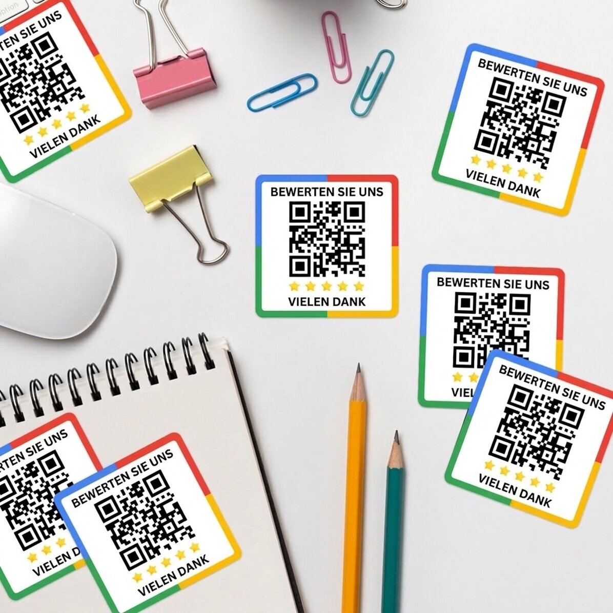 Set mit 12 individuell gestalteten Aufklebern (selbstklebende Etiketten) mit Text und QR-Code – Bewe