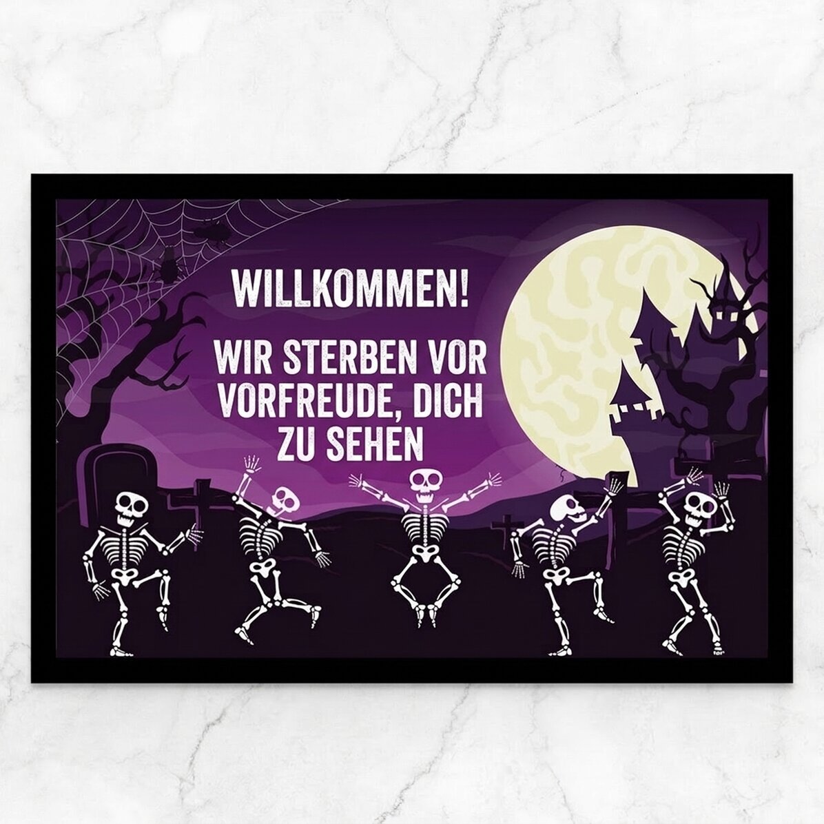 Individuell gestaltete Fußmatte mit Text – Skeletons