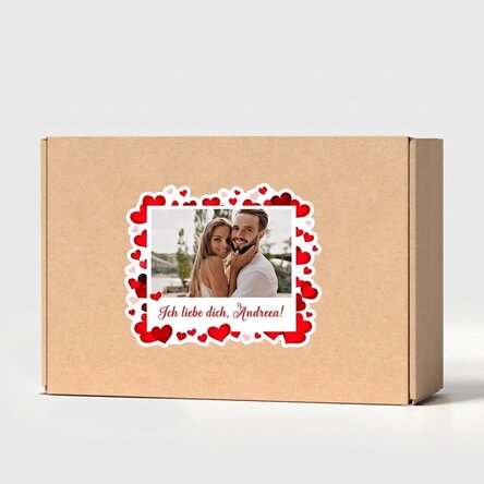 Individuell gestaltete Bastelschachtel mit Aufkleber – Love