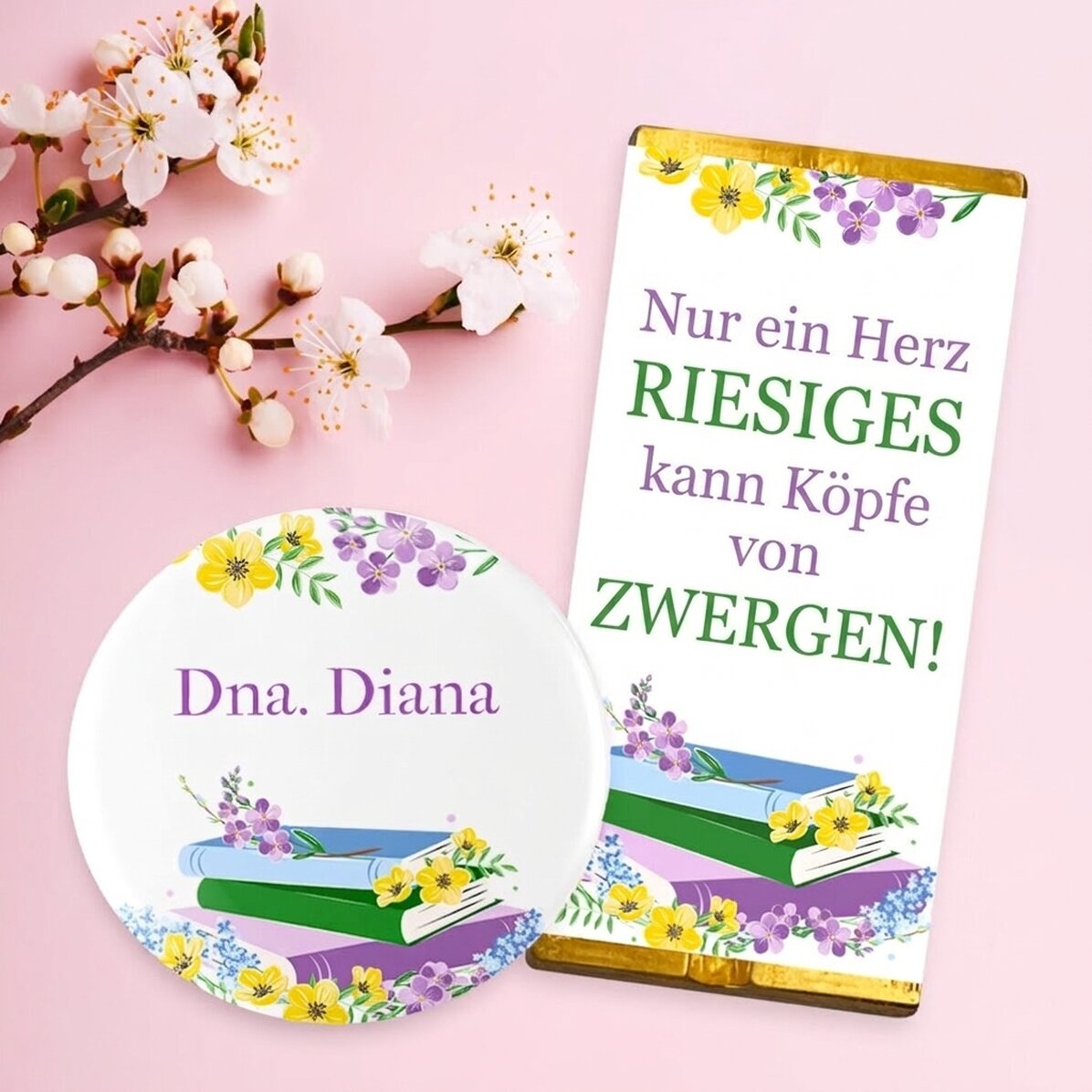 Geschenkset mit Mini-Schokoladentafel und personalisiertem Namensanstecker – Lehrerin