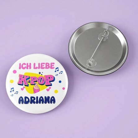 Personalisiertes Namensabzeichen – K-Pop