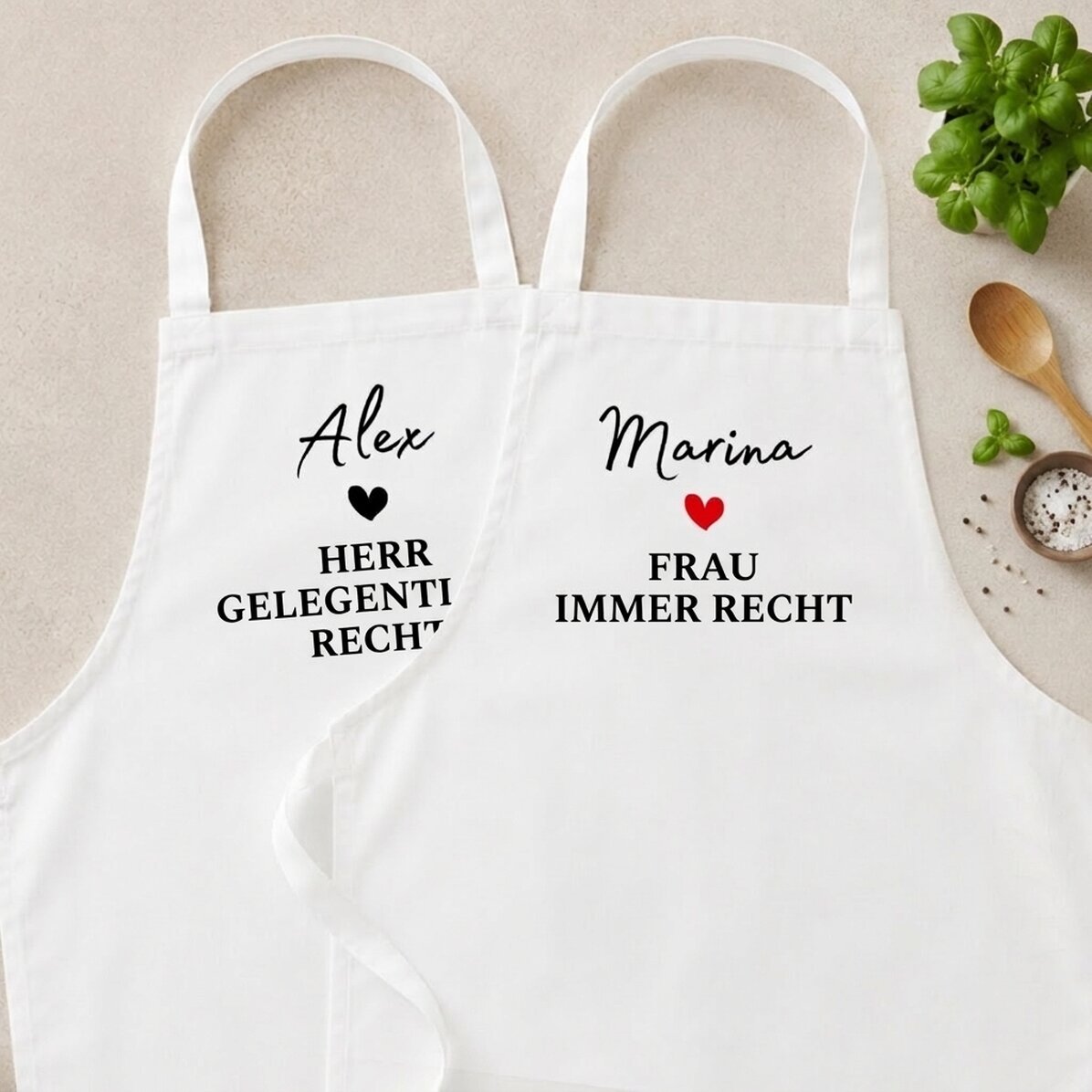 Individuell gestaltete Schürzen für Paare – Mrs & Mr Right