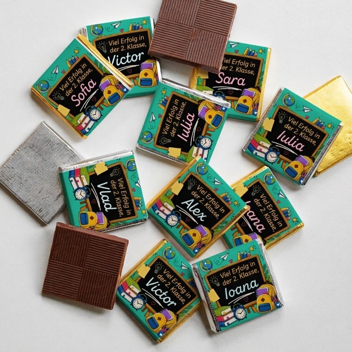 Set mit 10 personalisierten Mini-Pralinen mit einer Botschaft zum Schuljahresbeginn