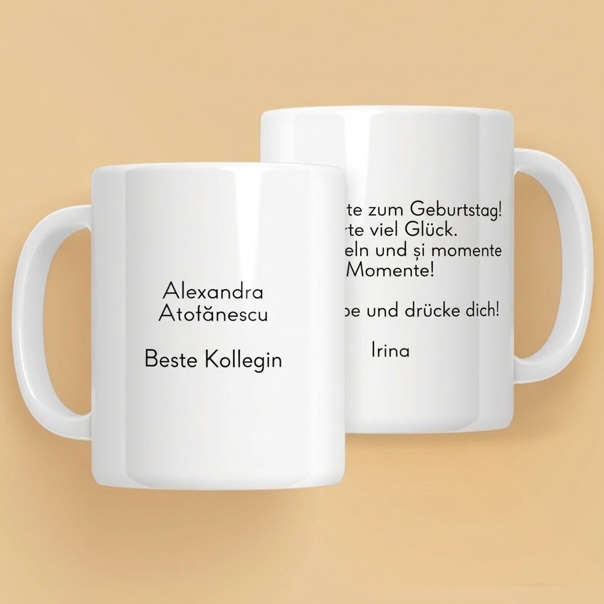 Personalisierter Becher mit Text auf Vorder- und Rückseite