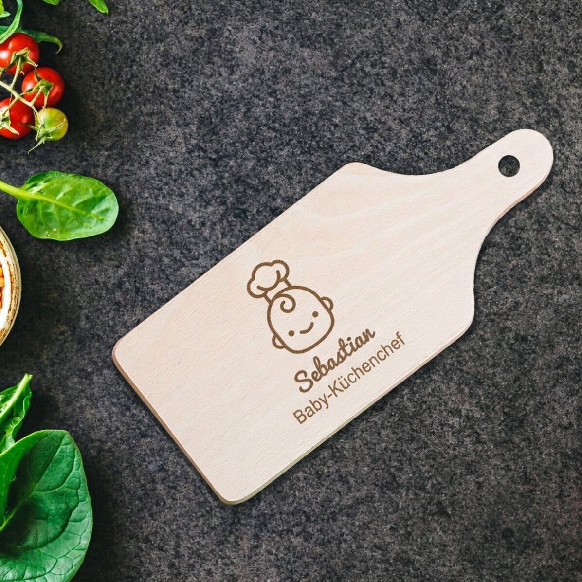 Individuell gestaltetes Mini-Schneidebrett – Baby Chef