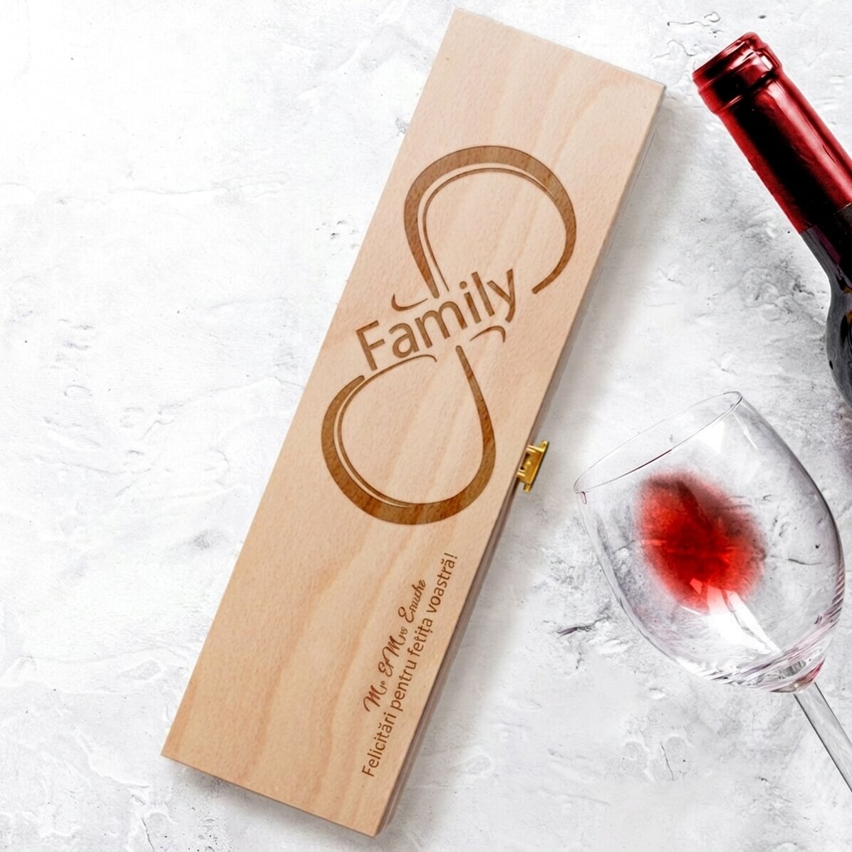 Personalisierte Weinkiste – Infinite Family