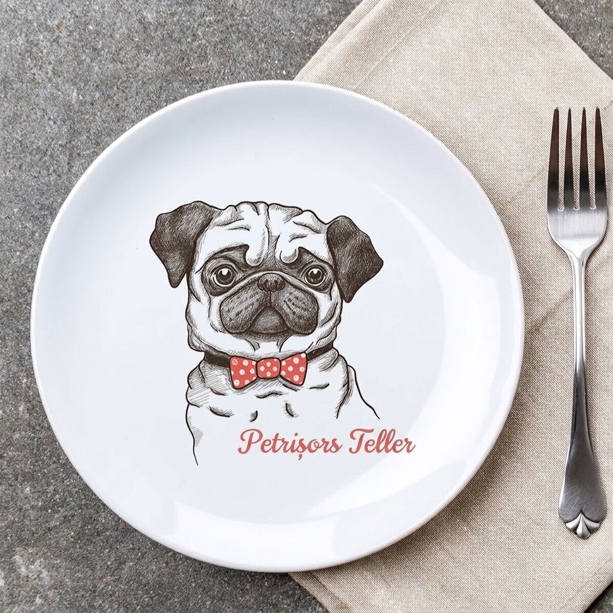 Individuell gestalteter Teller mit Text – Pug Life
