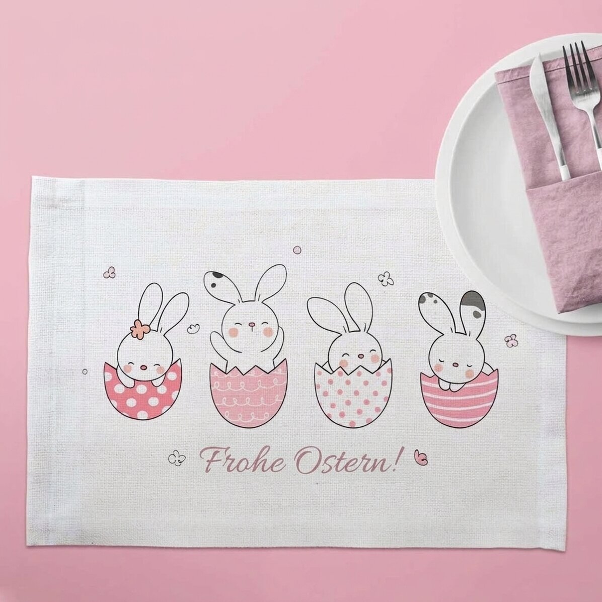 Individuell gestalteter Tellerhalter – Happy Bunnies