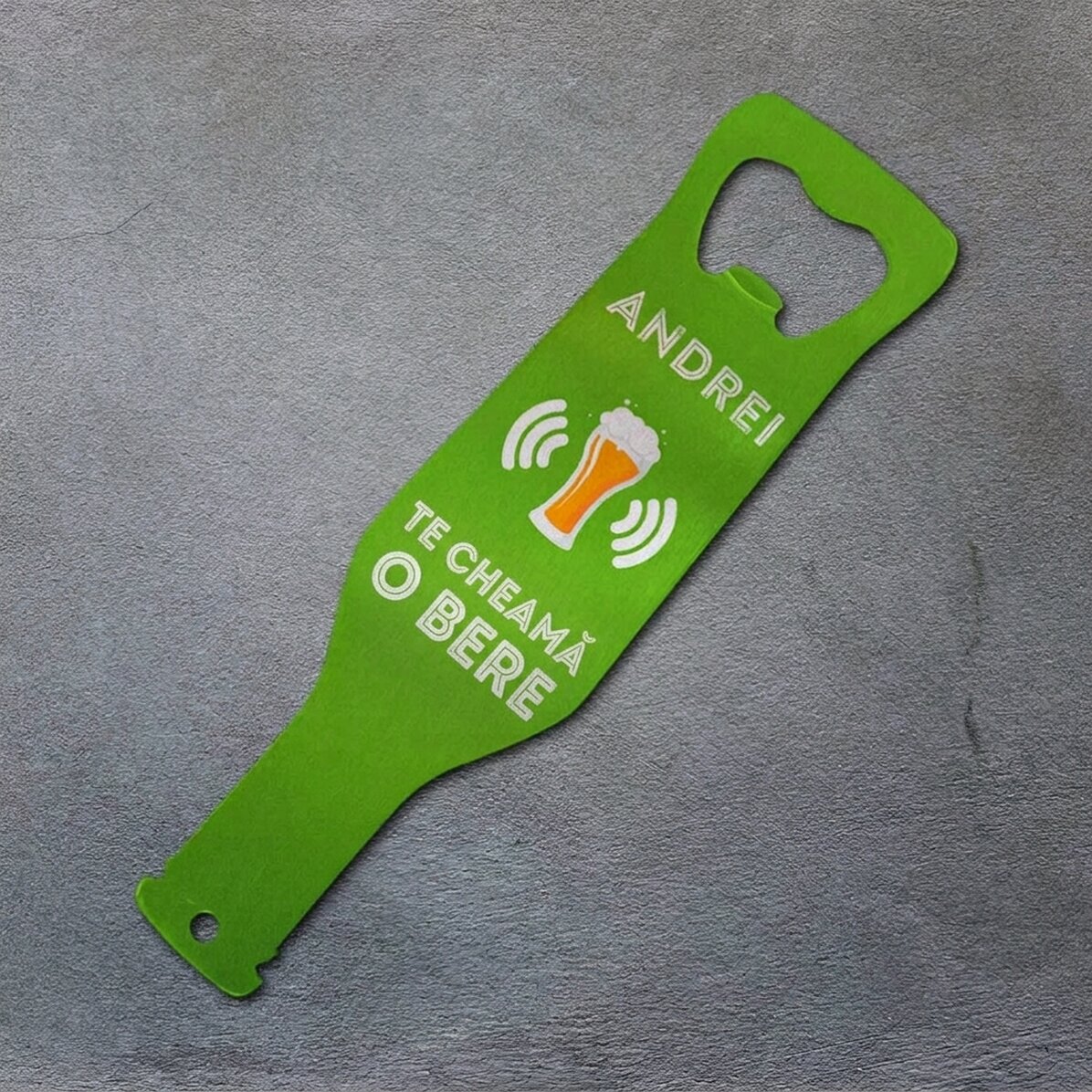 Personalisierter Bieröffner – Beer is calling you