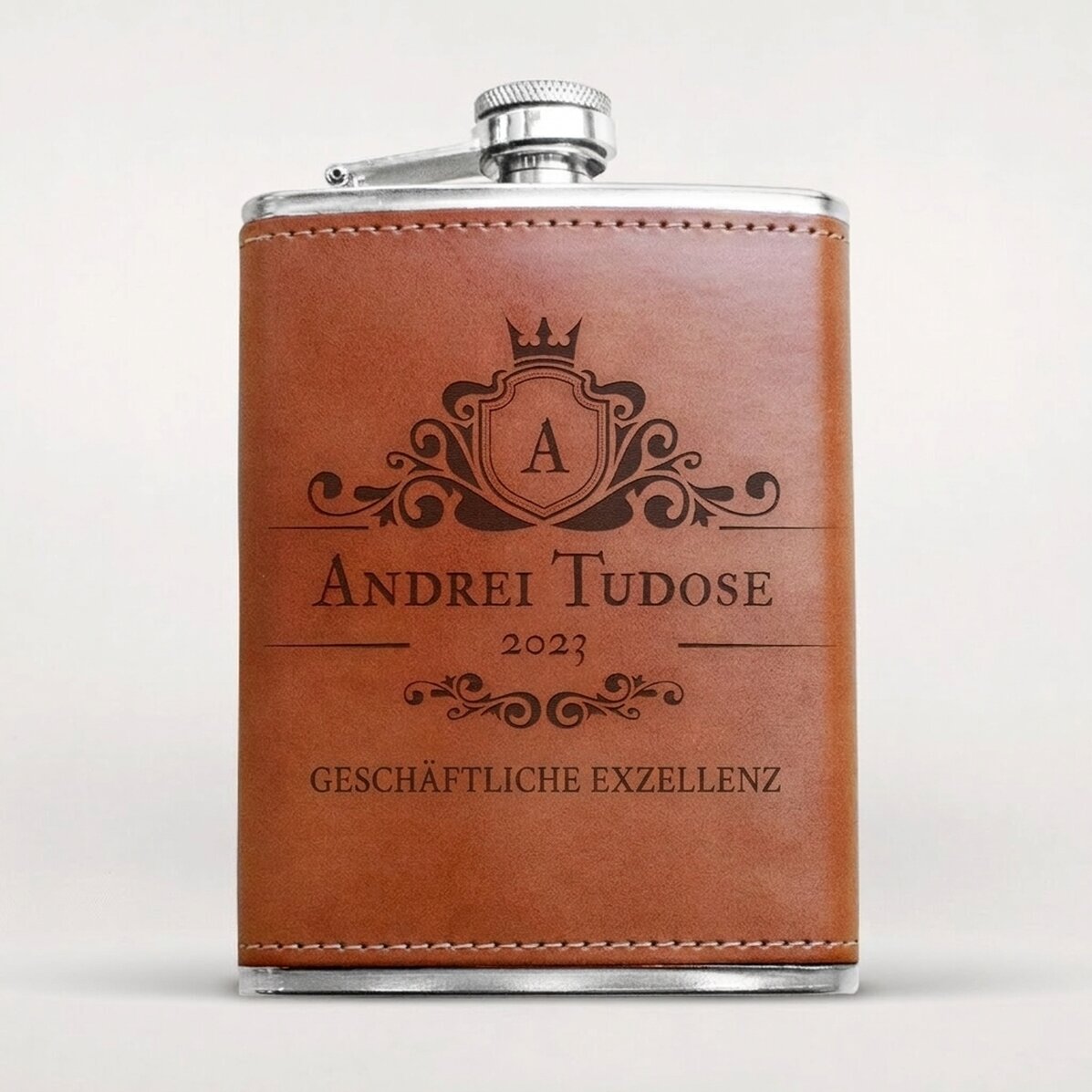 Personalisierte, mit Leder ummantelte Taschenflasche – Excellence