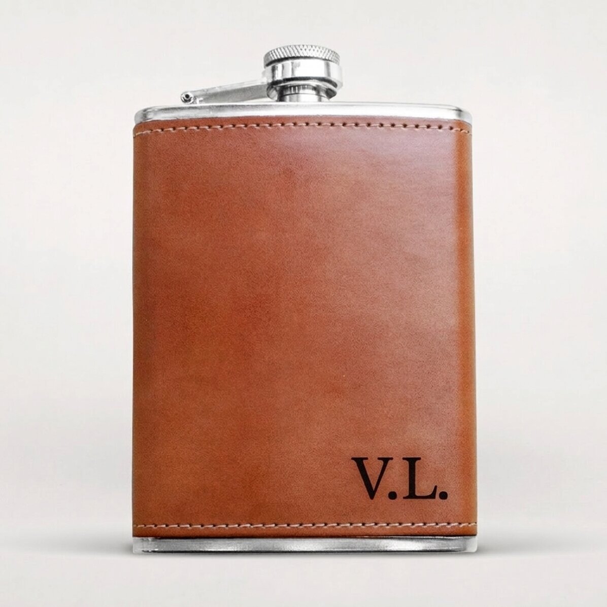 Personalisierte, mit Leder ummantelte Taschenflasche – mit deinen Initialen