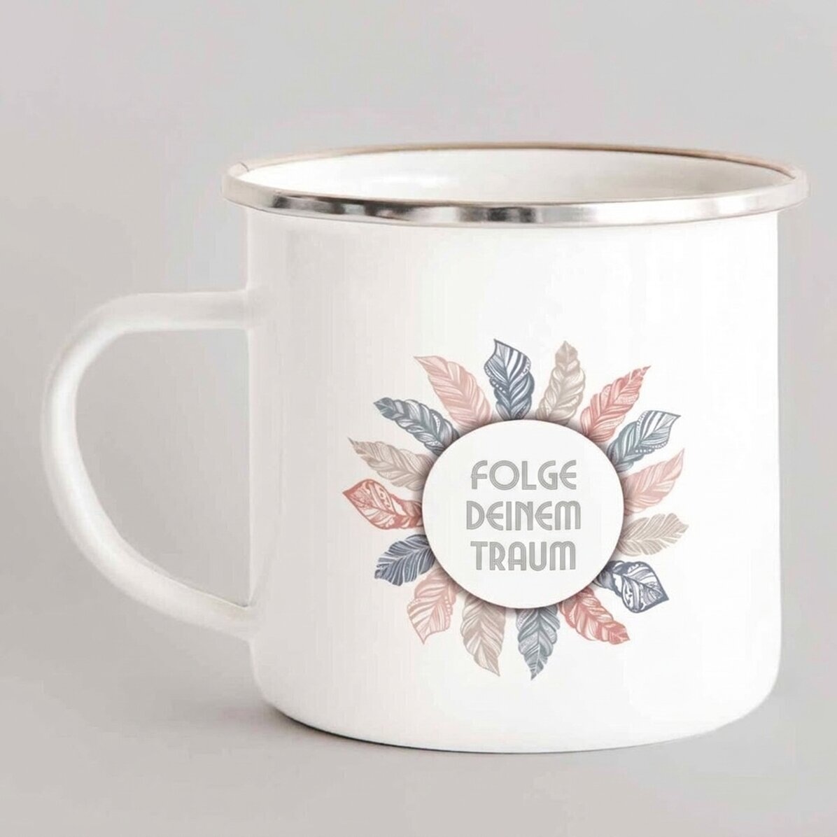 Emaillierter Metallbecher mit Aufdruck – „Follow your dream“