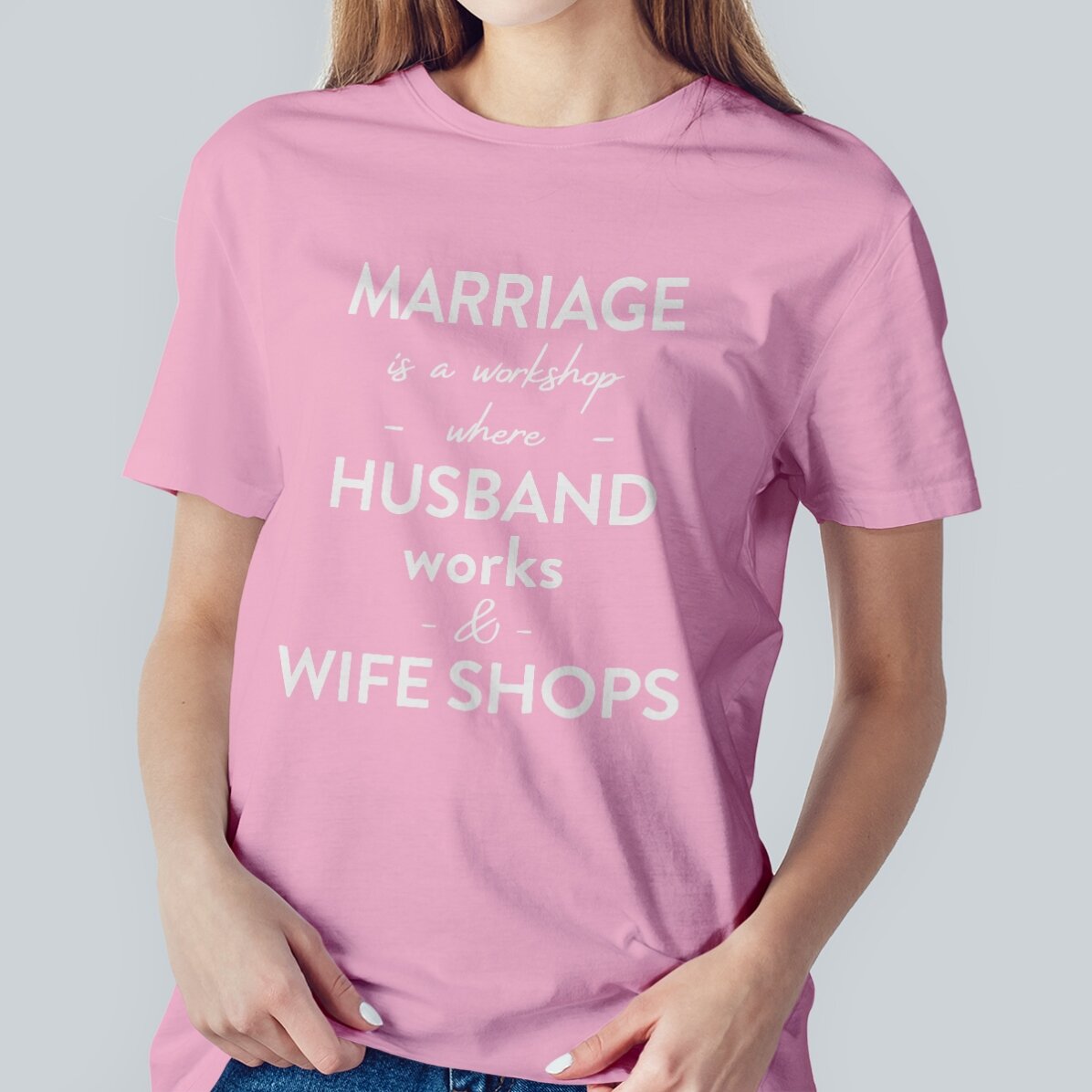 Personalisiertes Baumwoll-T-Shirt mit einem Spruch zum Thema Hochzeit