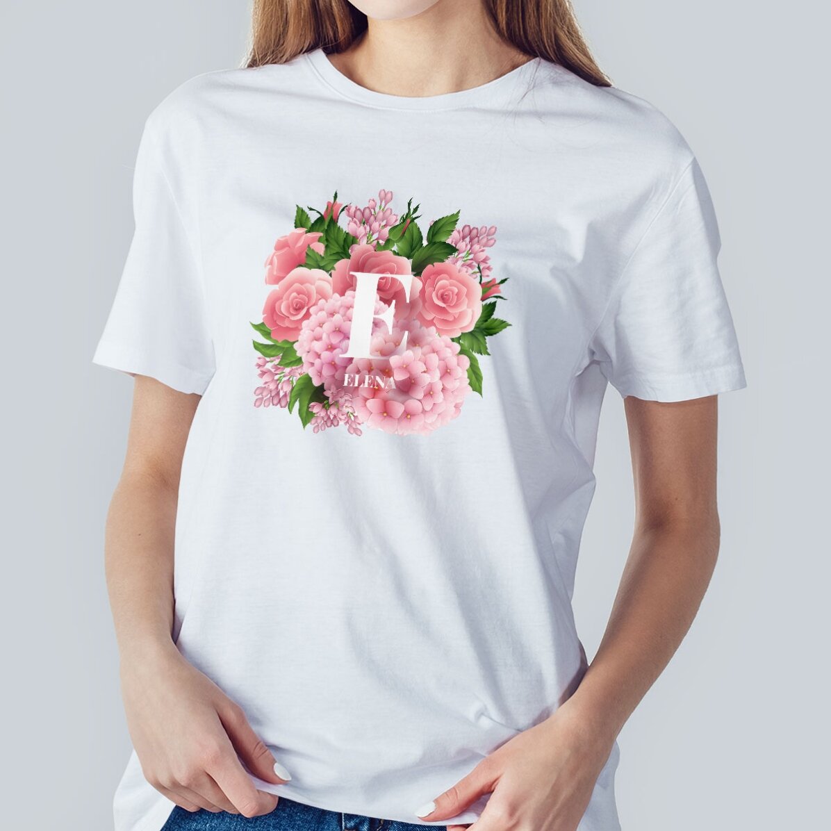 Personalisiertes Baumwoll-T-Shirt mit Initiale und Namen – Frühlingsblumen