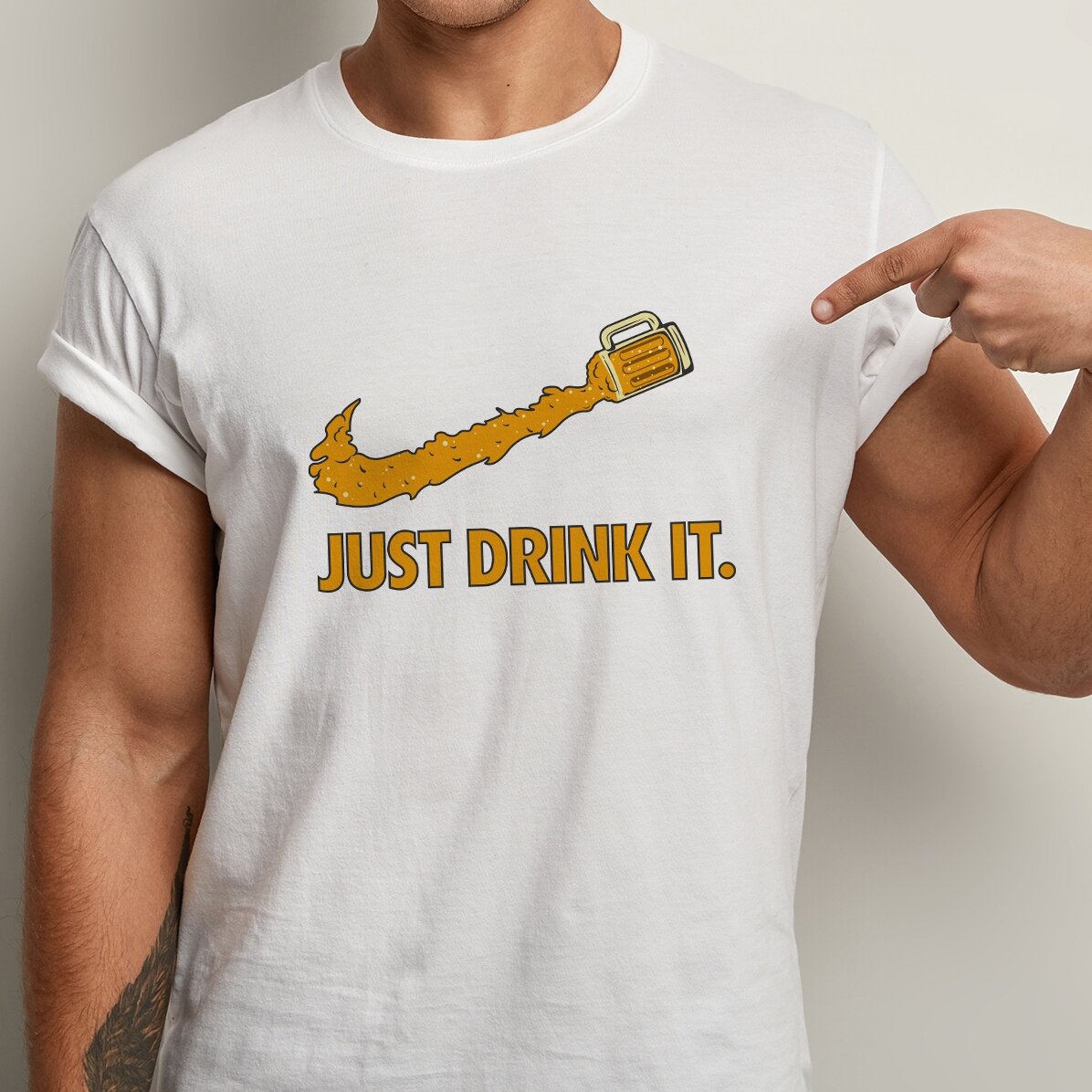 Personalisiertes T-Shirt mit Aufdruck – „Just drink it“