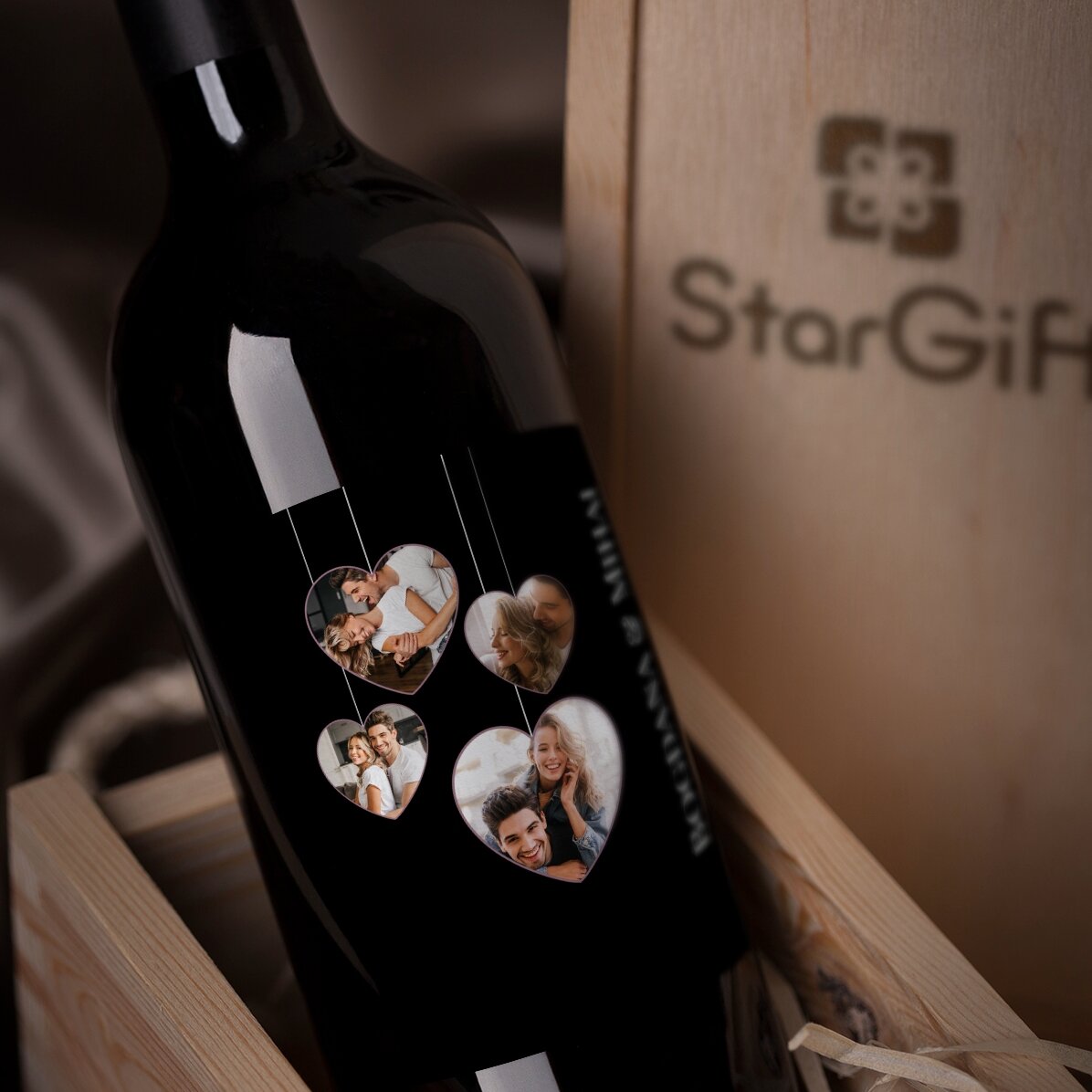 Personalisierter Wein mit 4 Fotos in Herzform für Paare