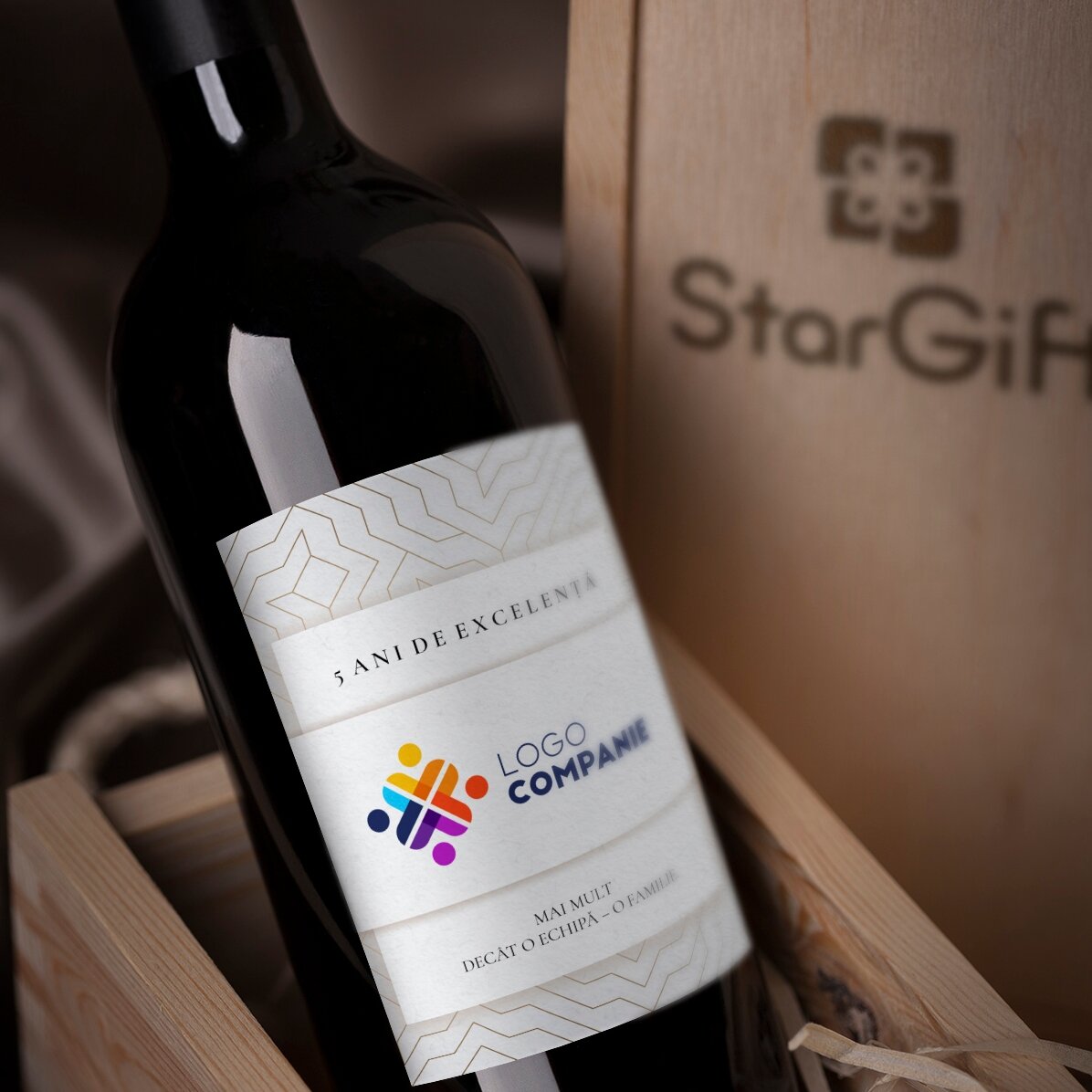 Wein mit individuellem Logo und Text – Markenjubiläum